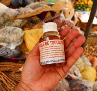 L’huile de Touloucouna: Bienfaits et 9 idées de recettes à faire avec!